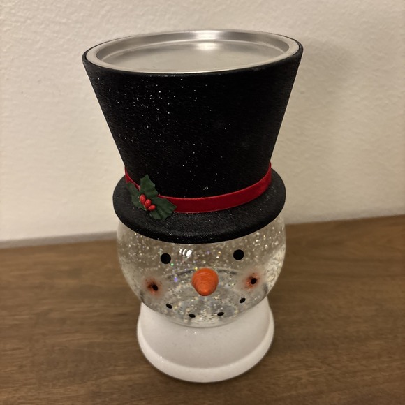 Bath & Body Works Snowman Pedestal Candle Holder Light Up Glitter Water Globe
